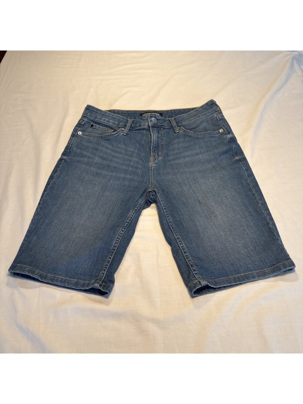 Calvin Klein Women's Jeans Shorts 10" Inseam Size 10 Item# 1279162